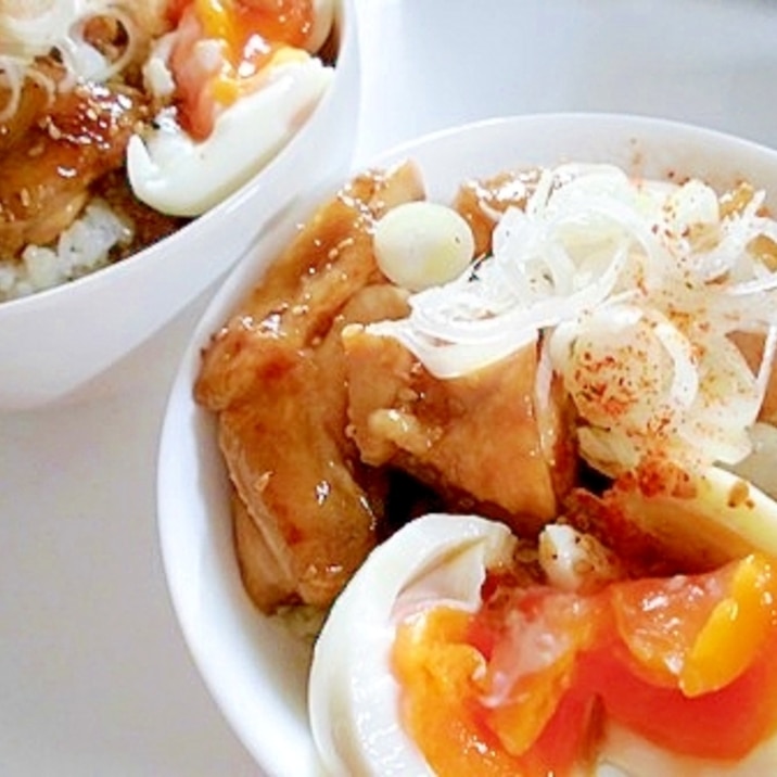 照り焼きチキンと半熟ゆで卵で　親子丼